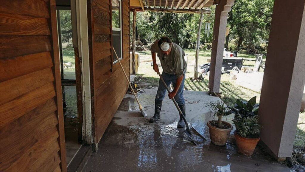 Muck out parties rapidly ensued on Operation Capital Cowboy. 